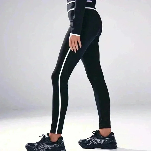 Black And White Women's Contrast Piping High Waist Leggings - Picture 3 of 5